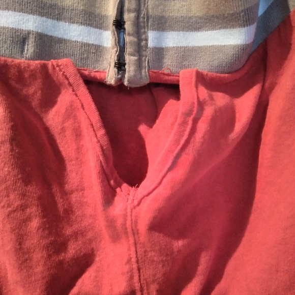 Red Crop top - Picture 3 of 3